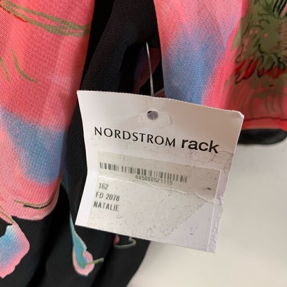 Fraiche By J Floral Print Romper - M - NWT - Picture 5 of 6